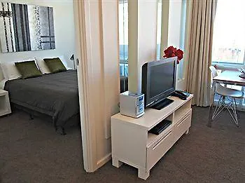 Adelaide Dress Circle Apartments - Ward Street 4*,
