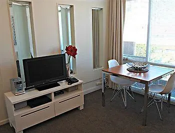**** Aparthotel Adelaide Dress Circle Apartments - Ward Street Australia
