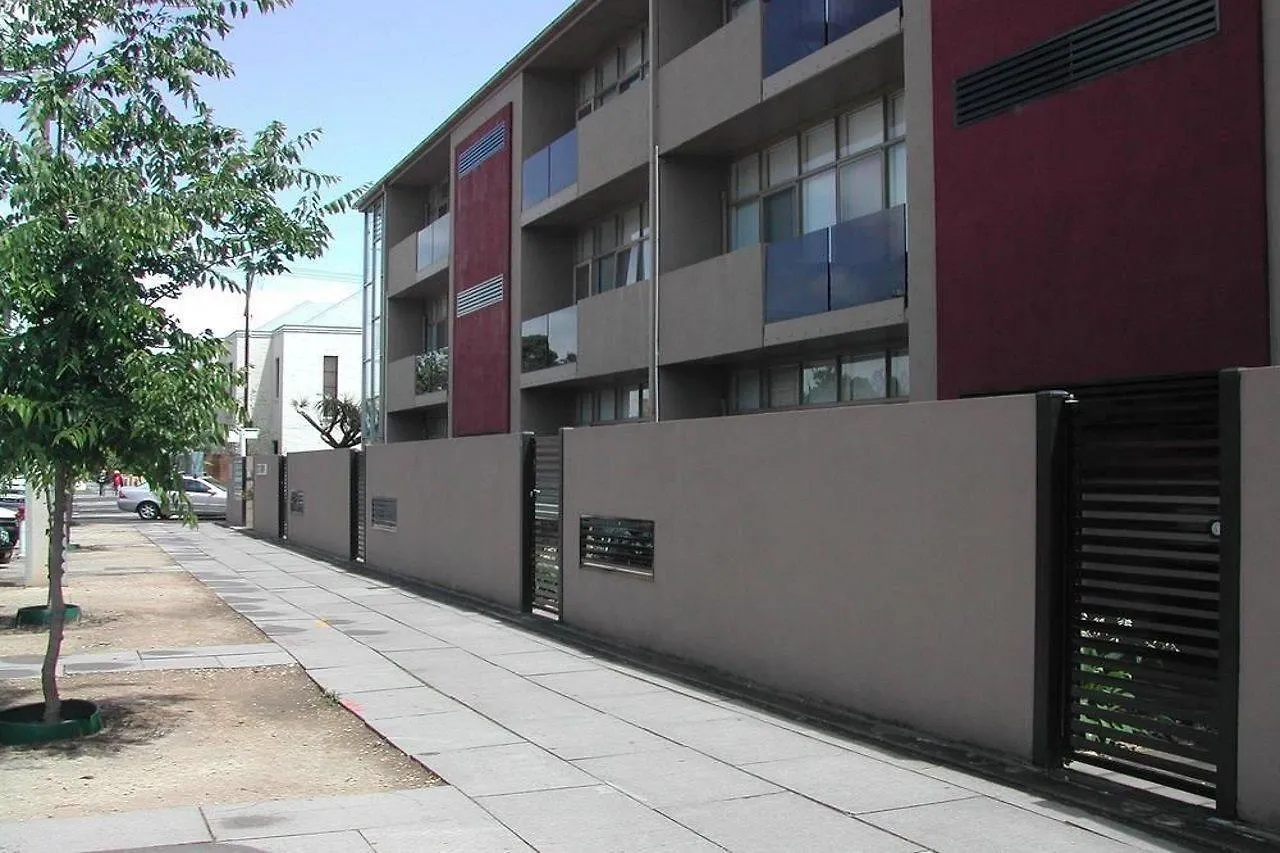 Adelaide Dress Circle Apartments - Ward Street 4*,  Australia
