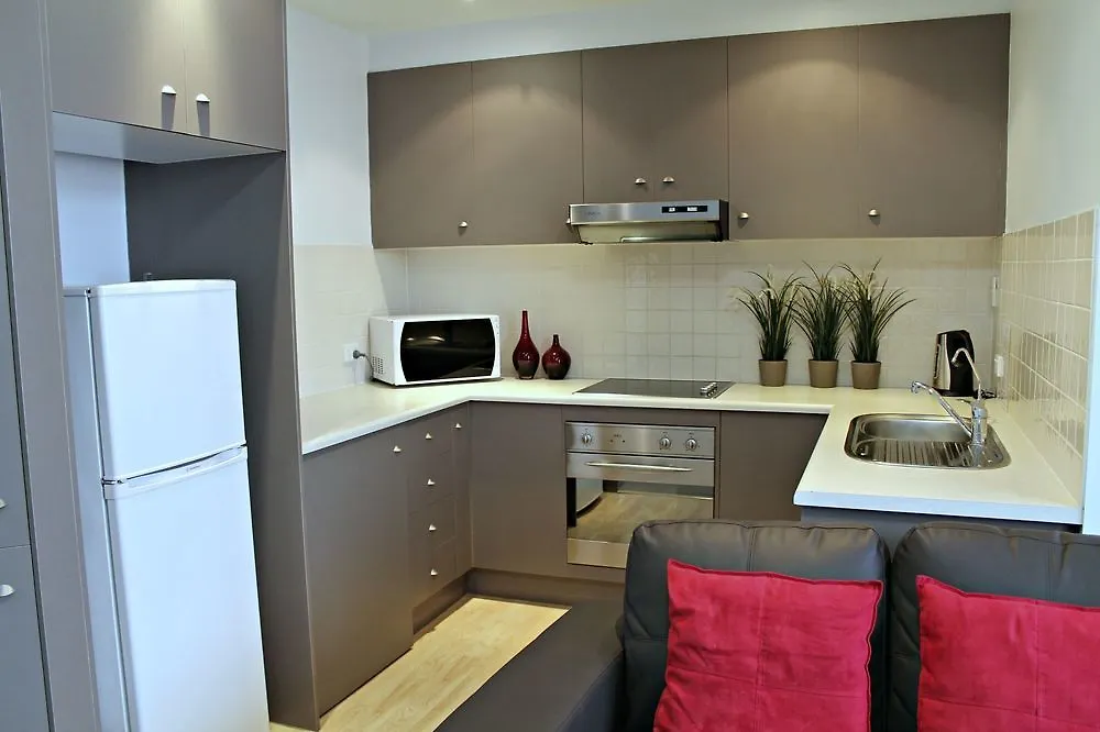**** Aparthotel Adelaide Dress Circle Apartments - Ward Street Australia